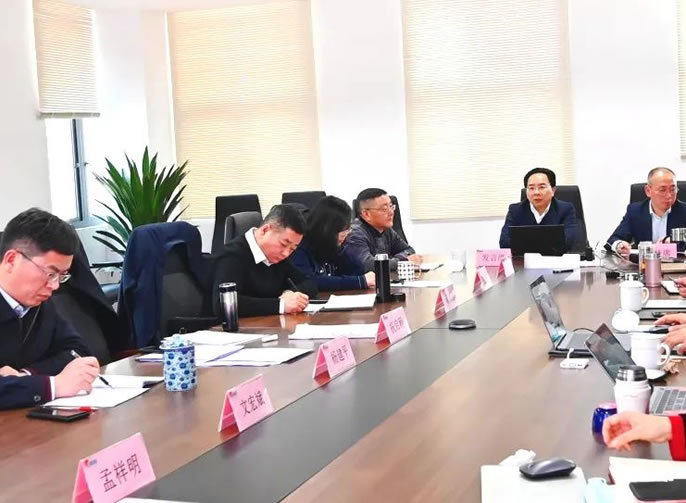 以勇氣和智慧走向未來(lái) | 東辰教育集團(tuán)2020年度總結(jié)表彰暨2021教育方向標(biāo)發(fā)布會(huì)