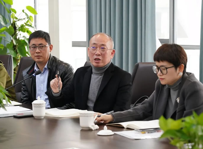 【樂(lè)山東辰】集團(tuán)視導(dǎo)明方向 聯(lián)合教研促發(fā)展