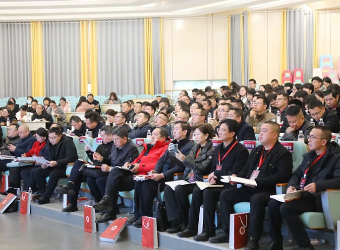 問題導(dǎo)向提效能 靶向突破求卓越丨東辰教育2026屆高三第二輪備考培訓(xùn)會(huì)